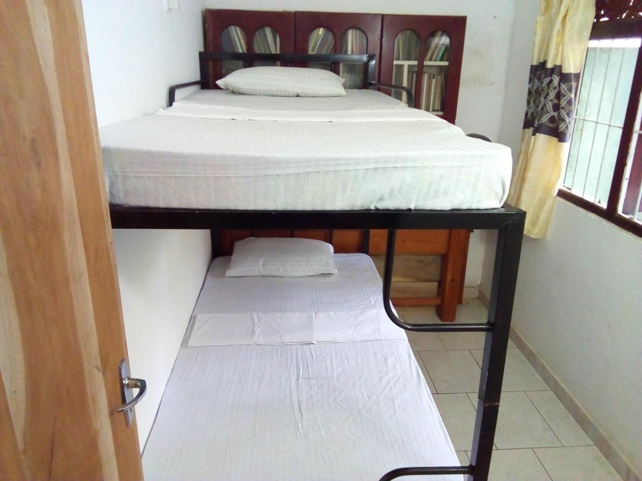 Ceylon Hostel-Galle Unawatuna Dış mekan fotoğraf